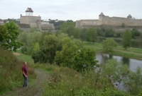 Estonia castle on left, Russia castle on right