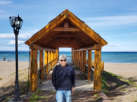 Luis in front of Lake Buenos Aires
